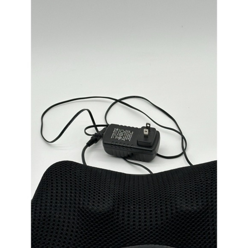 Naipo Shiatsu Neck Back Massager Massage Pillow with Heat,‎ Deep Tissue Kneading - Picture 4 of 6